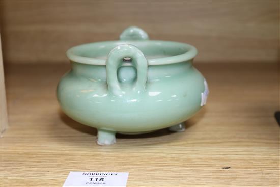 A Chinese celadon glazed censer, Qing dynasty 12cm diam